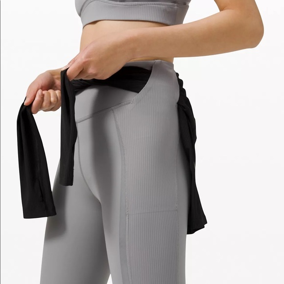 Lululemon Gloss Trim Run Super-High-Rise Tight 28" - Picture 5 of 10